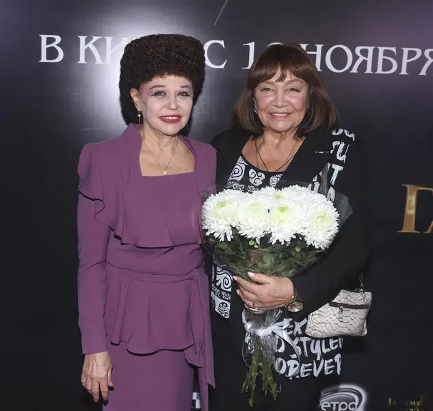 Валентина Петренко, Лариса Лужина