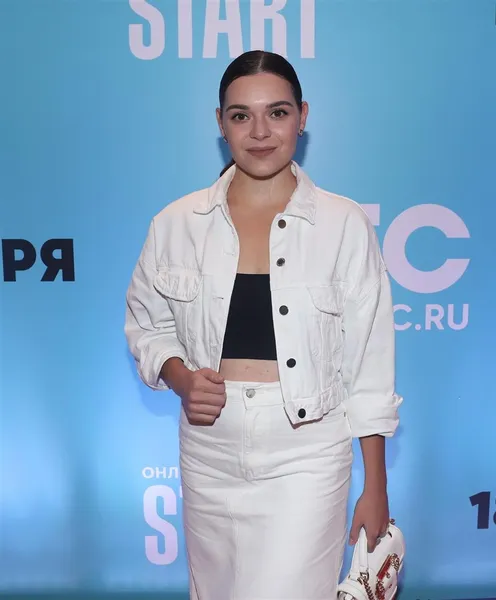 Аделина Сотникова