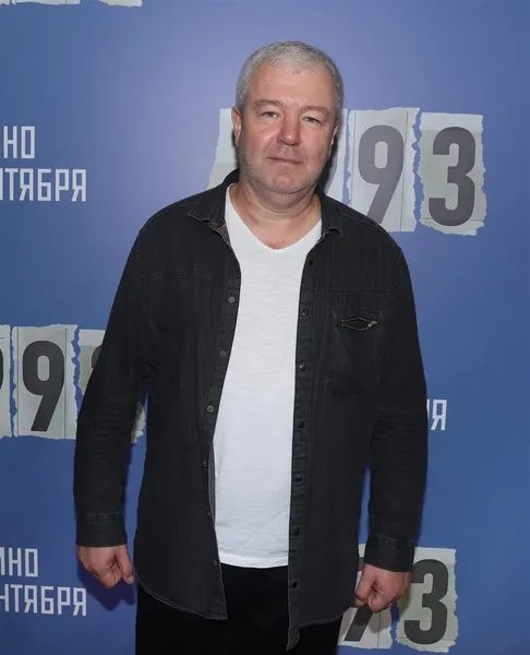 Александр Робак