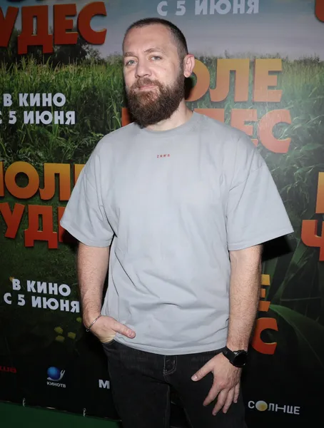 Денис Шведов