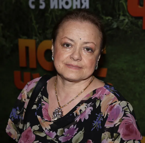 Елена Цыплакова
