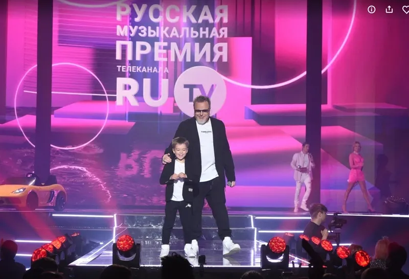 Приглашаем: XII премия телеканала RU.TV