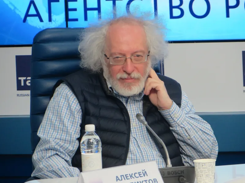 Литературная премия "Национальный бестселлер".