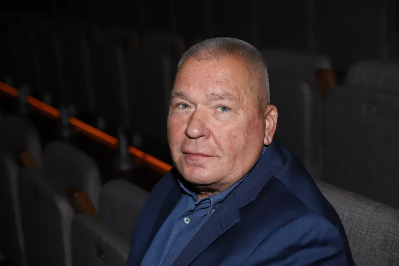 Александр Рукавишников