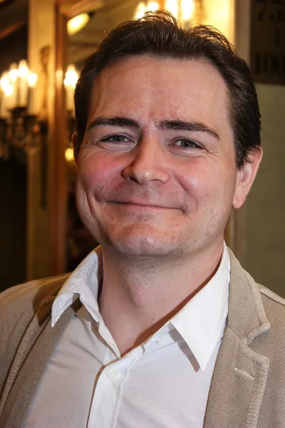 актер Александр Матросов
