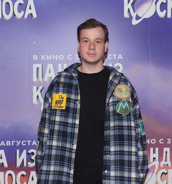 Павел Комаров