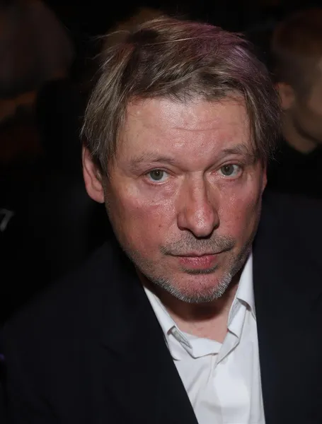 Олег Царев