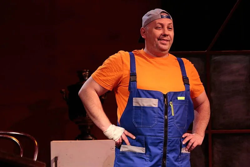 актер Игорь Бровин в роли Семена
