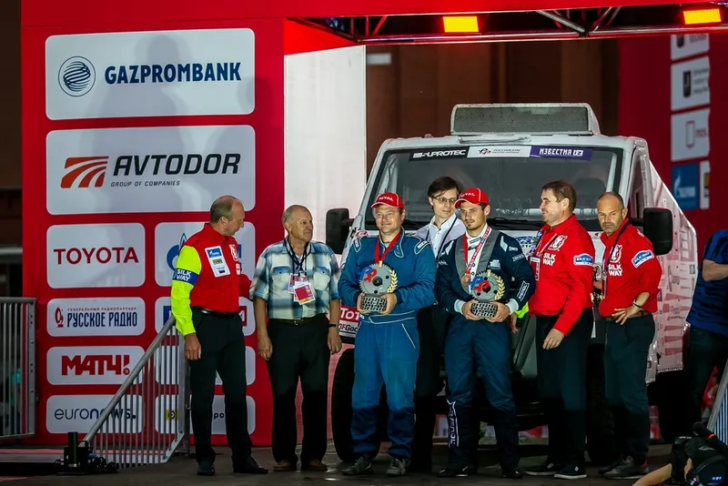 Участники чемпионата и кубка России по ралли-рейдам финишировали на Красной площади.