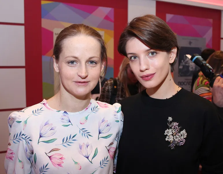 актриса Яна Сексте и актриса Анна Чиповская