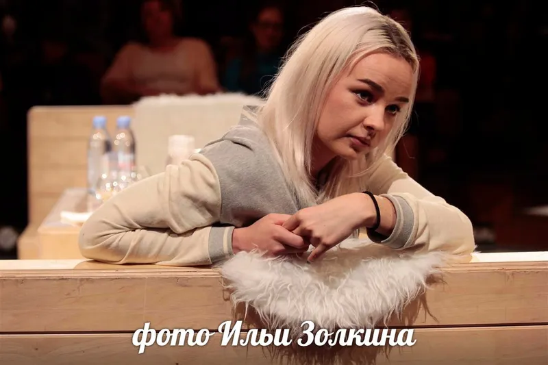 актриса Софья Реснянская в роли Лёли
