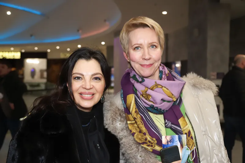Алиса Толкачева, Татьяна Лазарева