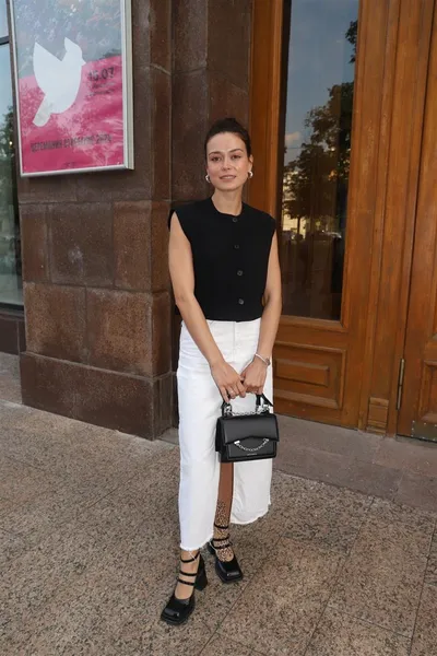 Александра Власова