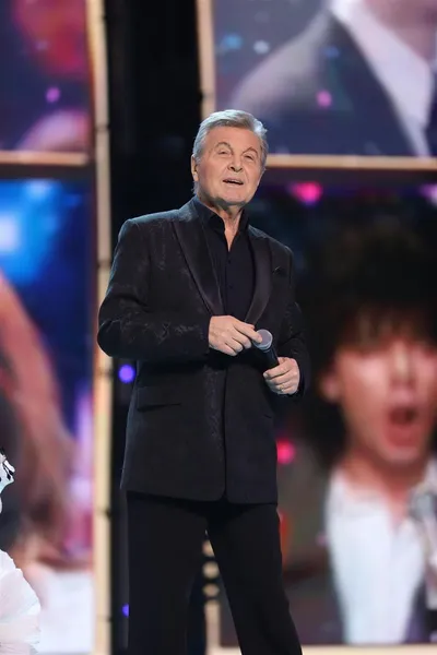 Лев Лещенко
