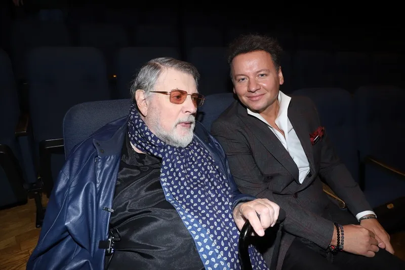 Александр Ширвиндт, Александр Олешко