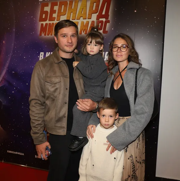 Александр Метелкин, Полина Казанцева с дочерью Забавой и с сыном Лукой