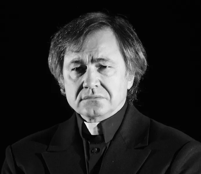 Заслуженный артист России Юрий Коренев в роли Исповедника