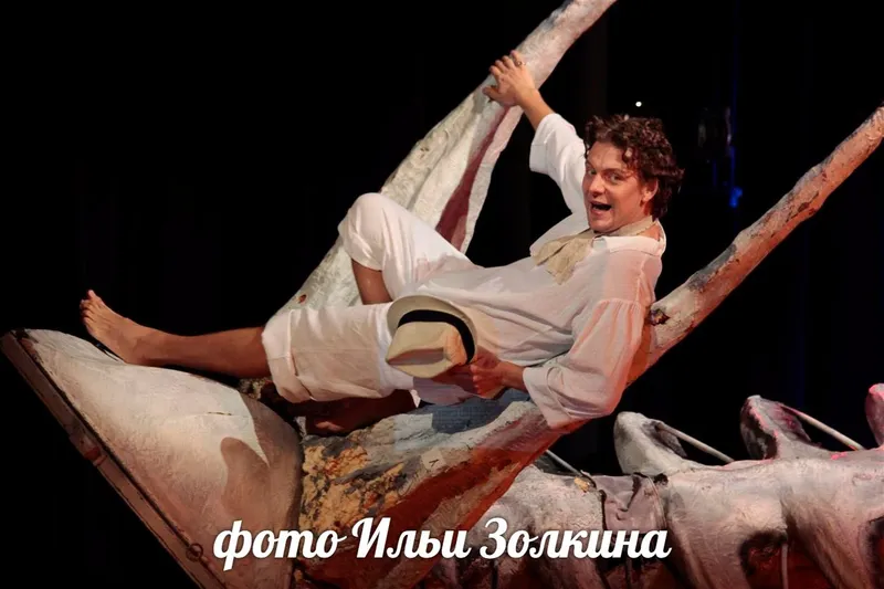 актер Иван Складчиков в роли Гарсиа-Лорки