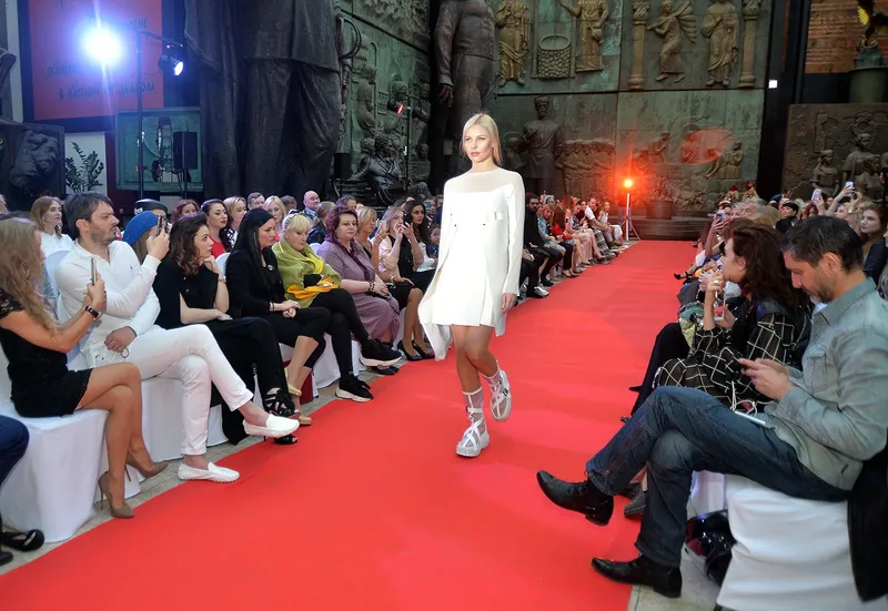 «SALLE DE MODE» в Галерее Церетели.