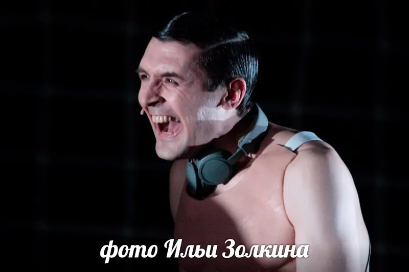 актер Сергей Епишев в роли Камергера
