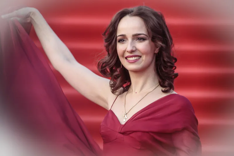 актриса Валерия Ланская