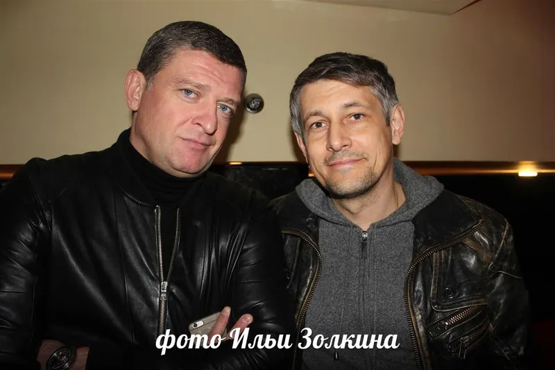 актеры Сергей Комаров и Денис Бургазлиев
