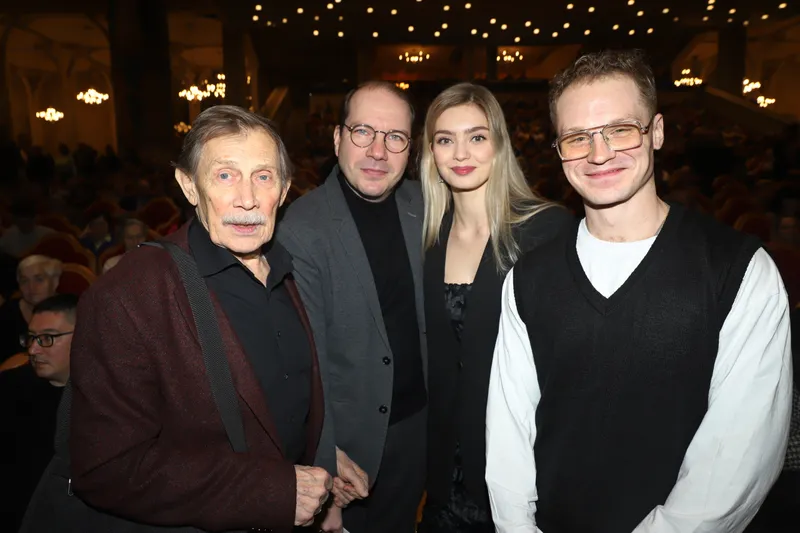 Василий Бочкарев, Алексей Дубровский, Алина Колесникова, Денис Корнух