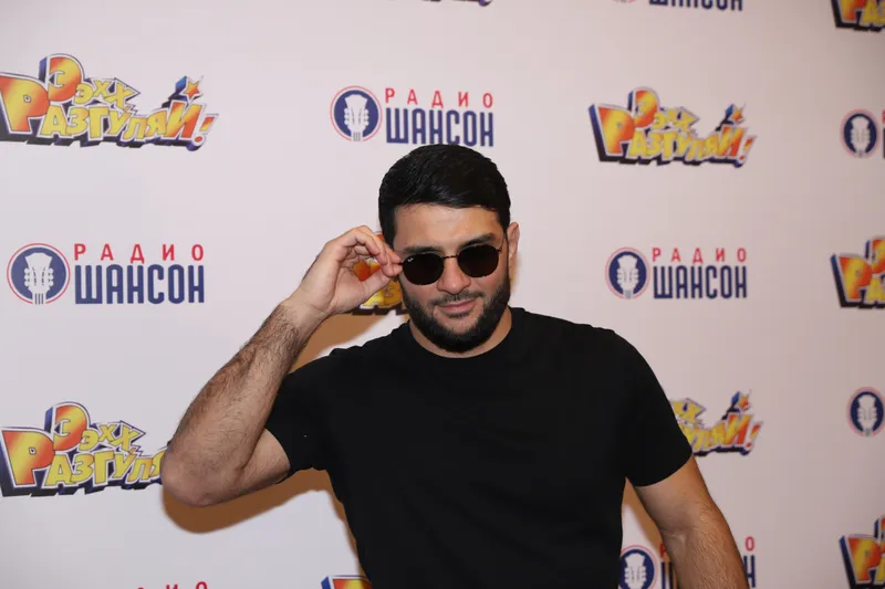 Ислам Итляшев