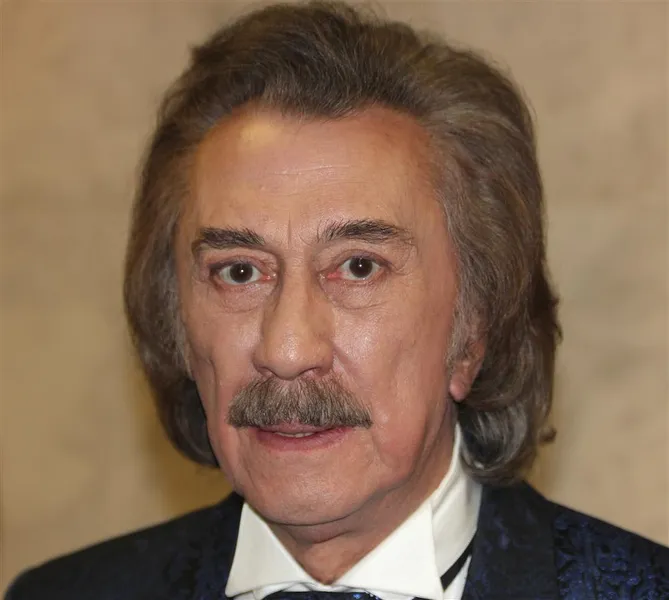 Народный артист Узбекской ССР Фаррух Закиров
