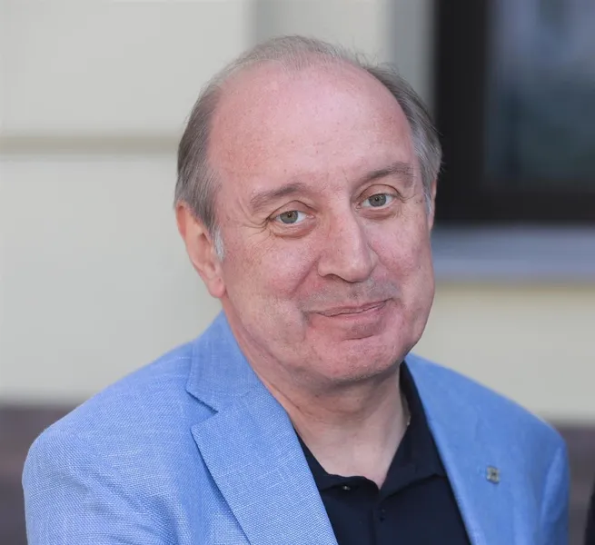 Иван Агапов