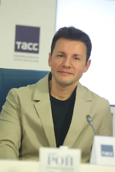 Вячеслав Манучаров