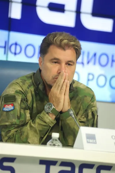 Олег Рой
