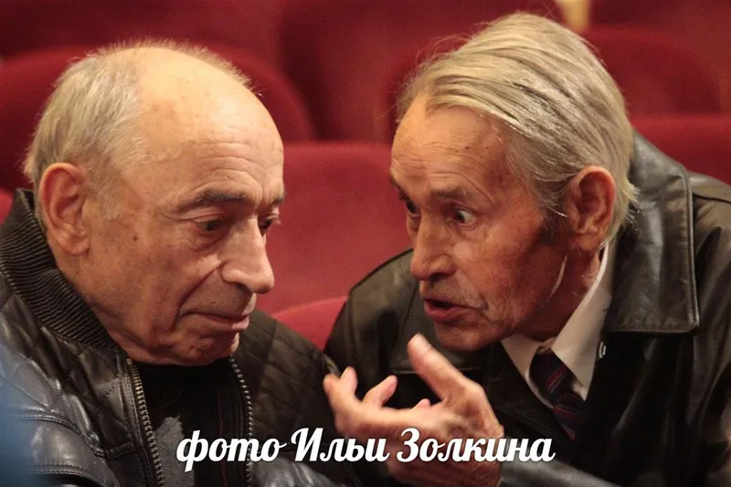 Сбор труппы в театре «Современник»
