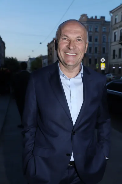 Владимир Литвинов