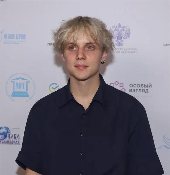 Ваня Дмитриенко
