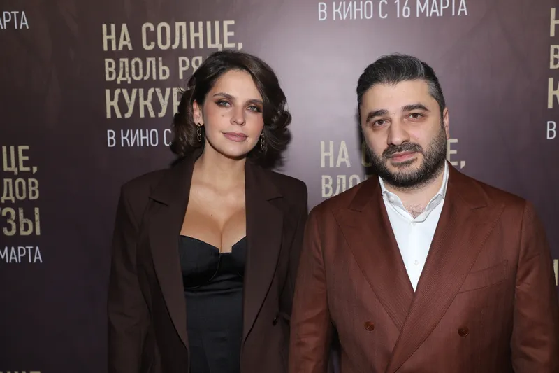Елизавета Моряк, Сарик Андреасян
