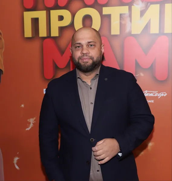 Роман Постовалов