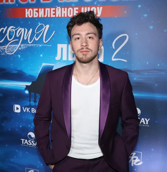 Дмитрий Алиев