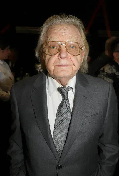 Юрий Антонов