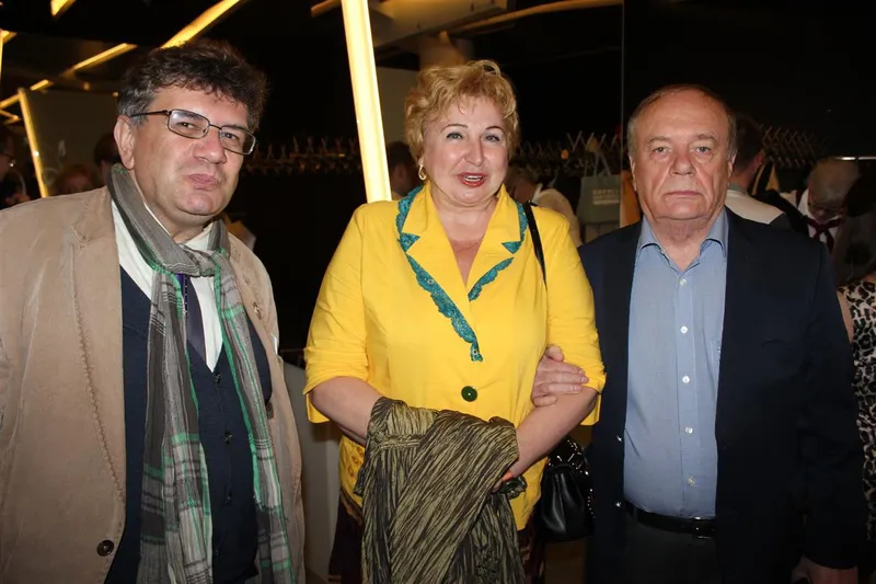 журналист Андрей Князев, Заслуженная артистка России Галина Коньшина и Заслуженный артист РСФСР Геннадий Сайфулин