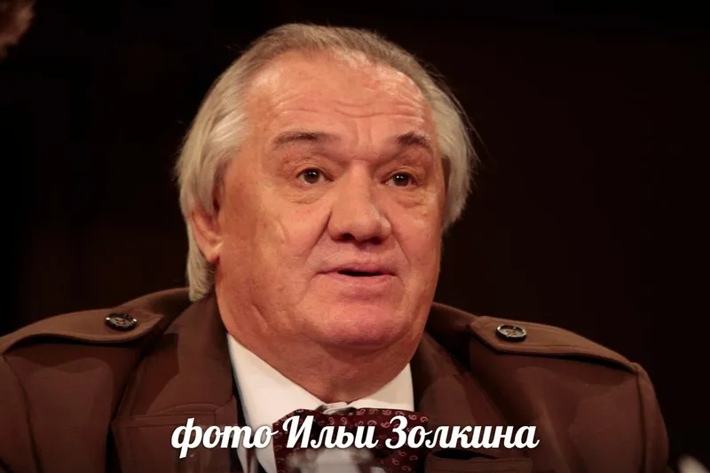 Заслуженный артист России Александр Алексеев в роли Сарафанова
