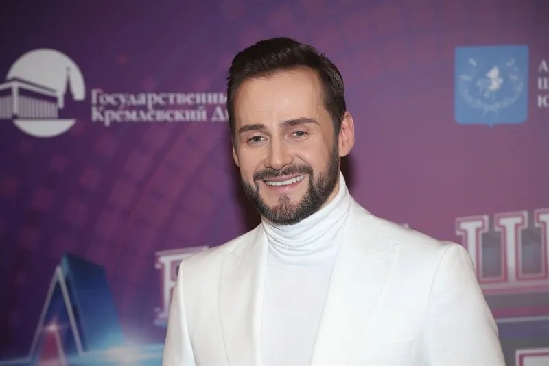 Александр Еловских