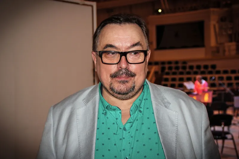киновед, ведущий Вячеслав Шмыров