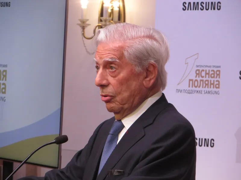 По словам специального представителя президента РФ по международному культурному сотрудничеству Михаила Швыдкого, писатель принадлежит к тому числу нобелевских лауреатов, про которых не надо спрашивать, что он написал.