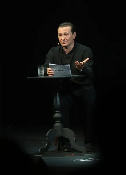 Сергей Безруков