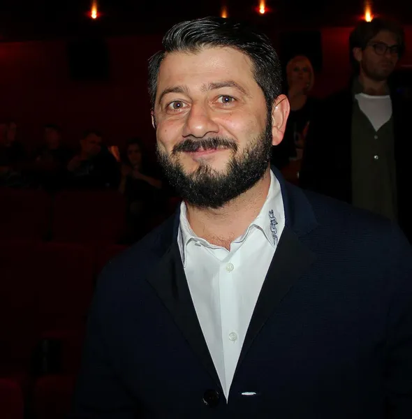 актер Михаил Галустян