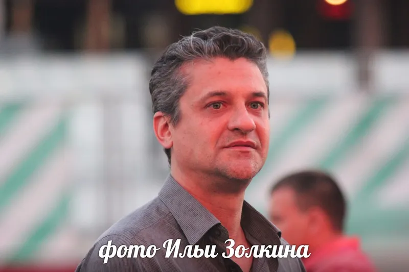 актер Михаил Сафронов