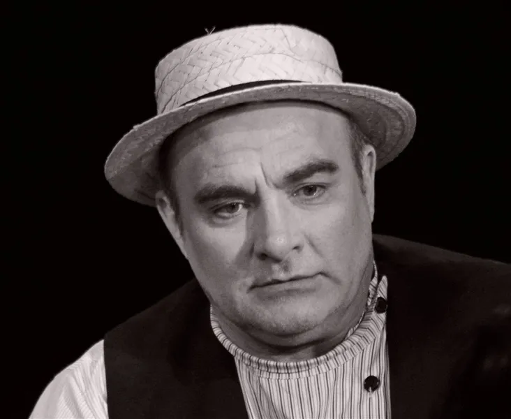 актер Сергей Векслер в роли Ильи Афанасьевича Шамраева