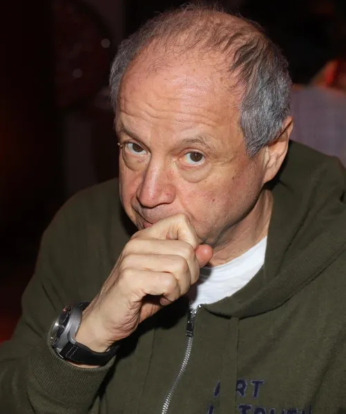 Дмитрий Астрахан