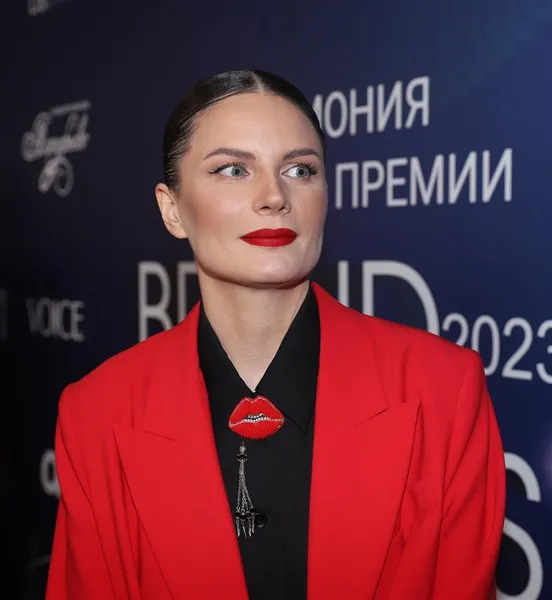 Ева Власова
